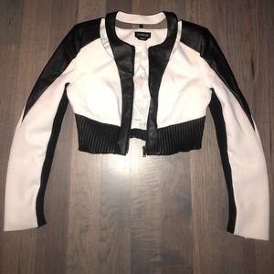 Bebe leather crop jacket 😫❤️